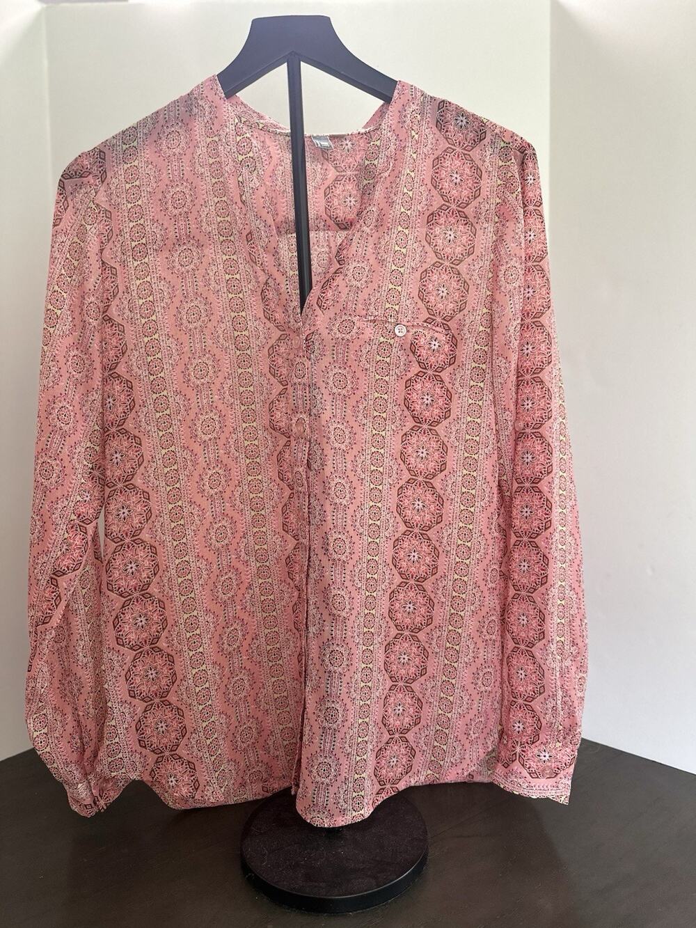 Kut From the Kloth Pink Sheer Long Sleeved Blouse Shirt Size Medium